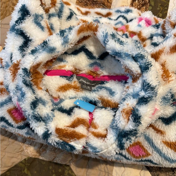 Eddie Bauer Multicolor Geometric Cowl Sweater. - Picture 11 of 15